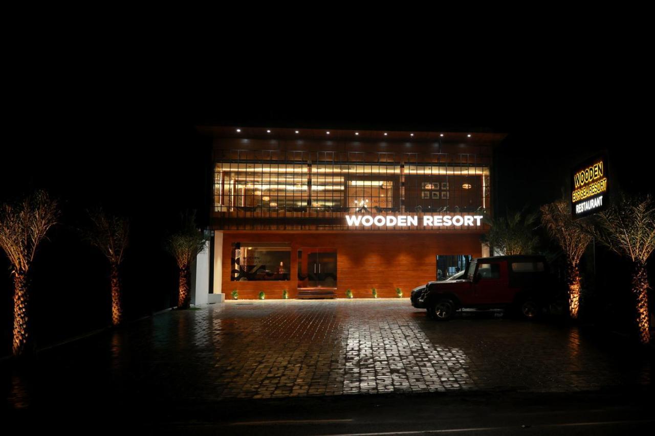 Wooden Ecr Sea Resort Puducherry Zewnętrze zdjęcie